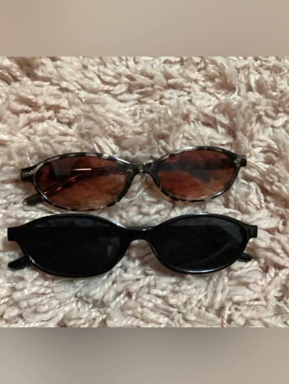 Classic Oval Sunglasses - Black & Tortoiseshell